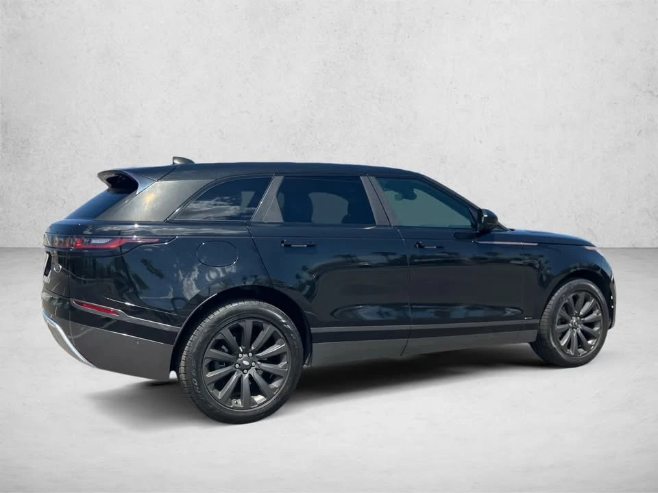 2018 Land Rover Range Rover Velar - Image 5 of 17