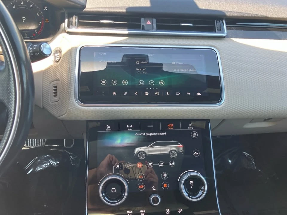 2018 Land Rover Range Rover Velar - Image 15 of 17
