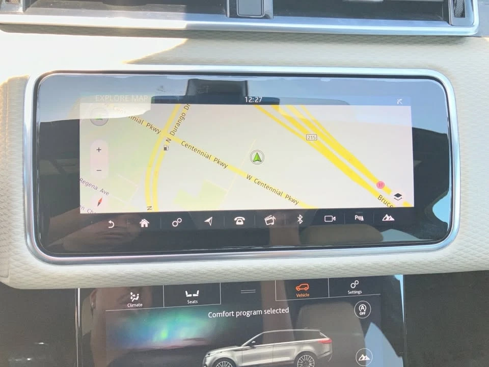 2018 Land Rover Range Rover Velar - Image 16 of 17