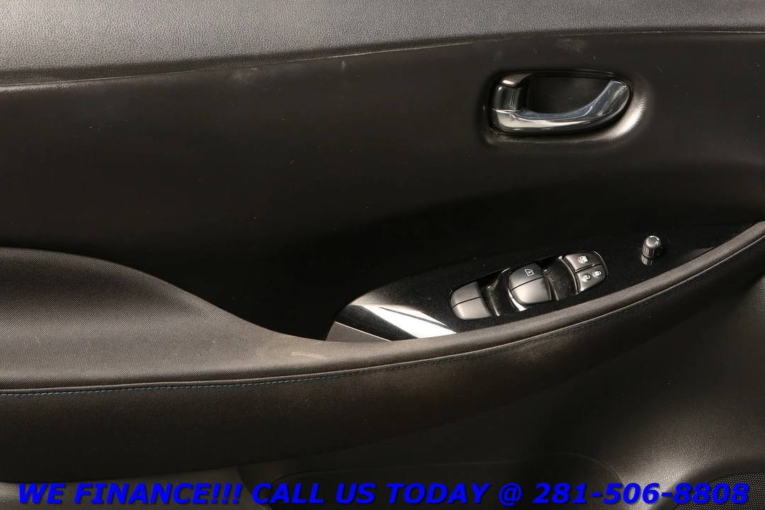 2018 Nissan Leaf - Image 10 of 21