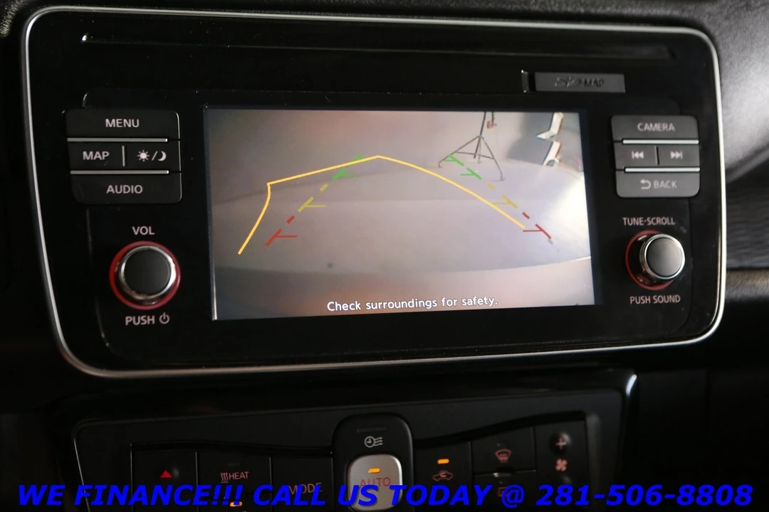 2018 Nissan Leaf - Image 16 of 21
