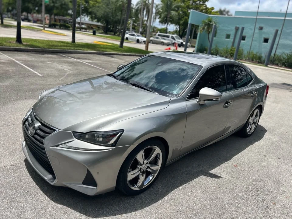 2018 Lexus IS 3rd Gen - Image 7 of 10