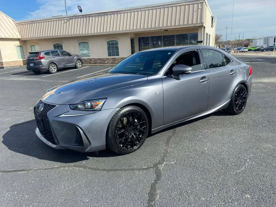 2018 Lexus IS 3rd Gen - Image 3 of 10