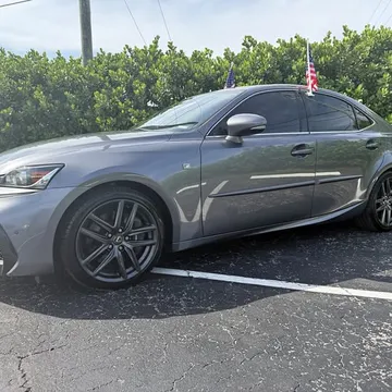 2018 Lexus IS300
