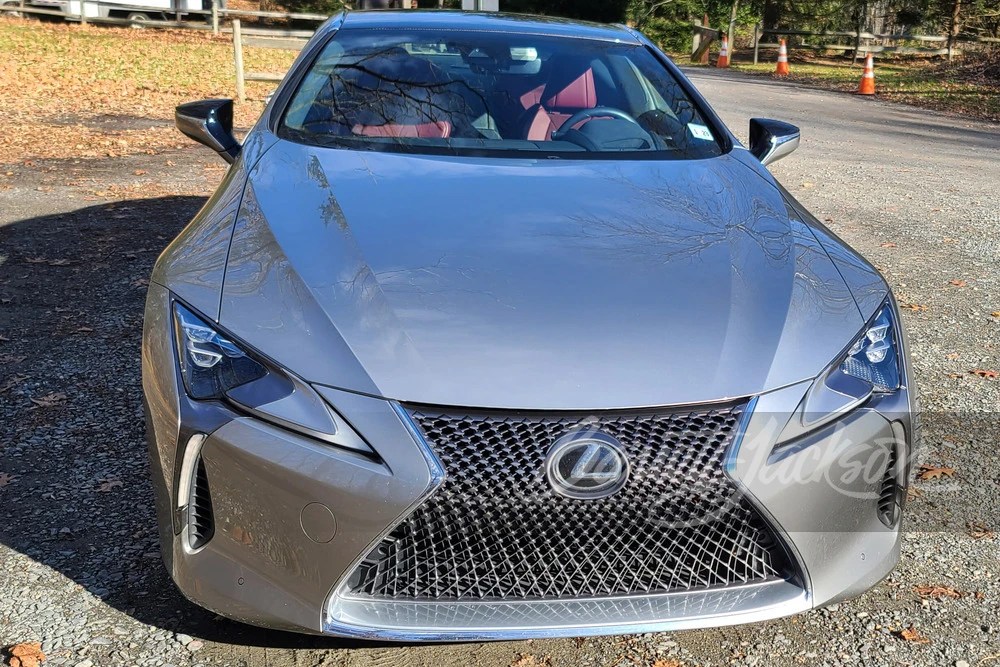 2018 Lexus LC - Image 15 of 23