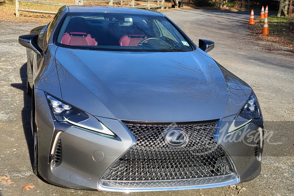 2018 Lexus LC - Image 14 of 23