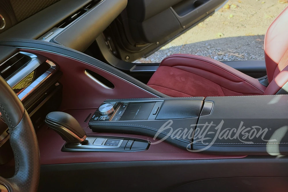2018 Lexus LC - Image 10 of 23