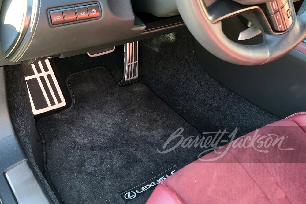 2018 Lexus LC - Image 13 of 23