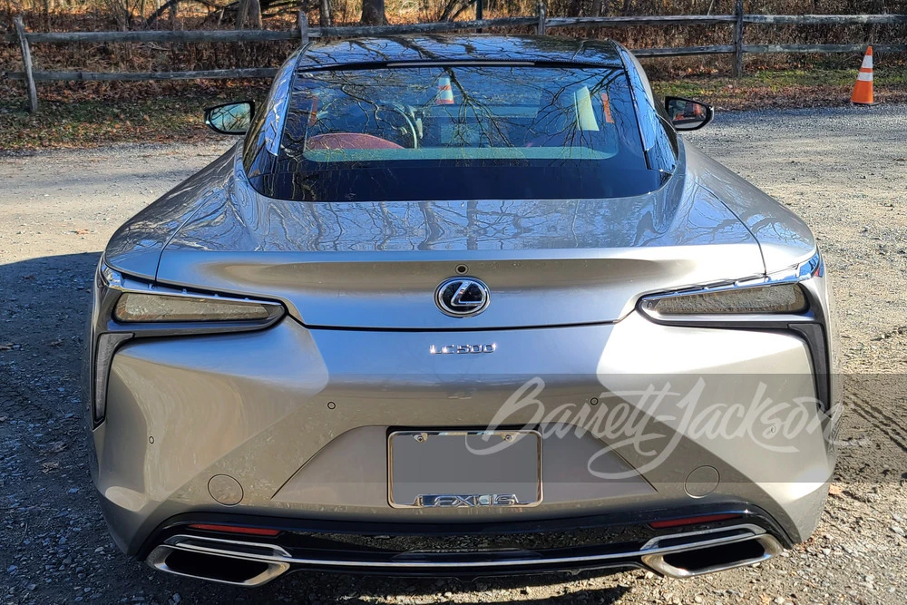2018 Lexus LC - Image 21 of 23