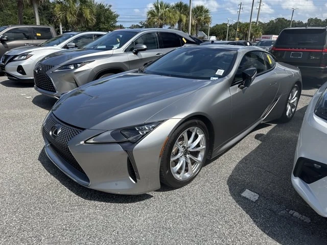 2018 Lexus LC - Image 2 of 3
