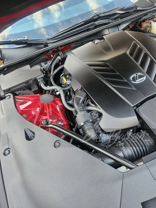 2018 Lexus LC - Image 11 of 12