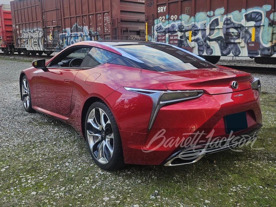 2018 Lexus LC - Image 5 of 12