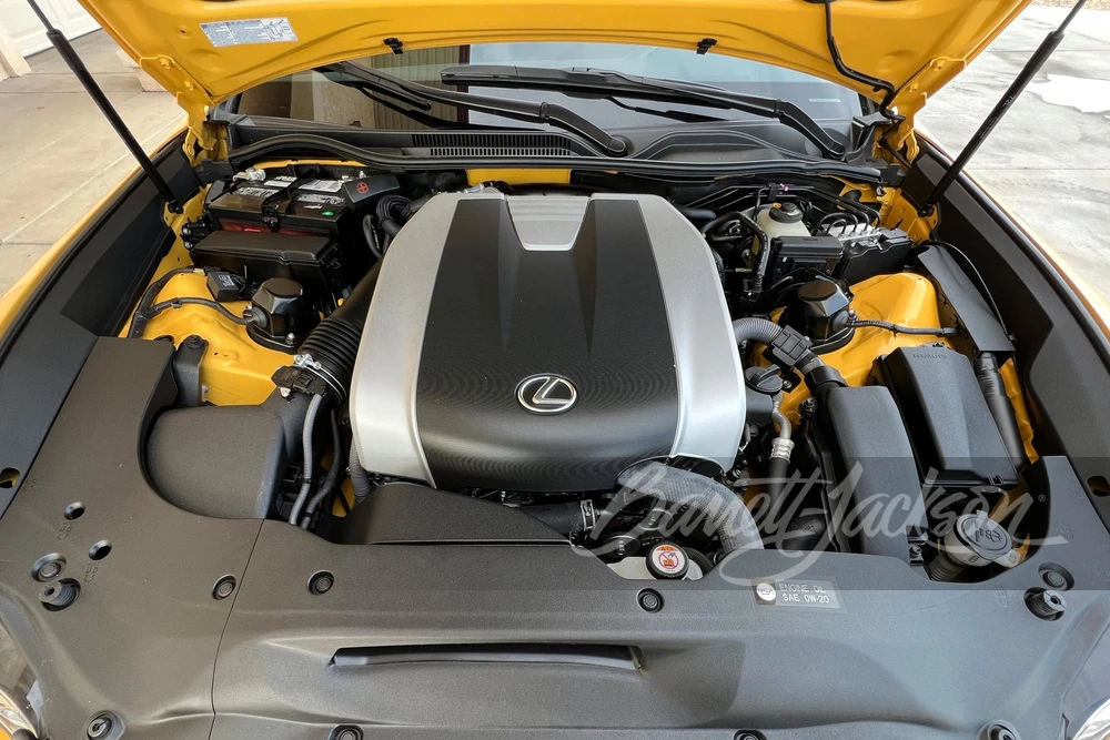 2018 Lexus RC - Image 2 of 5