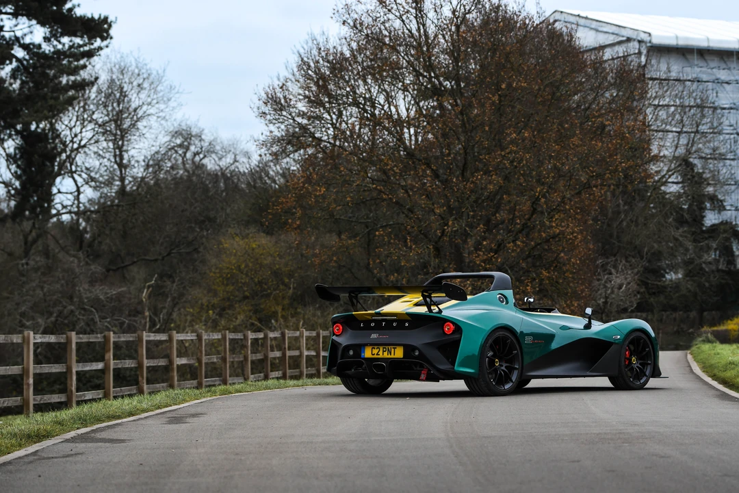 2018 Lotus 3-Eleven - Image 27 of 31