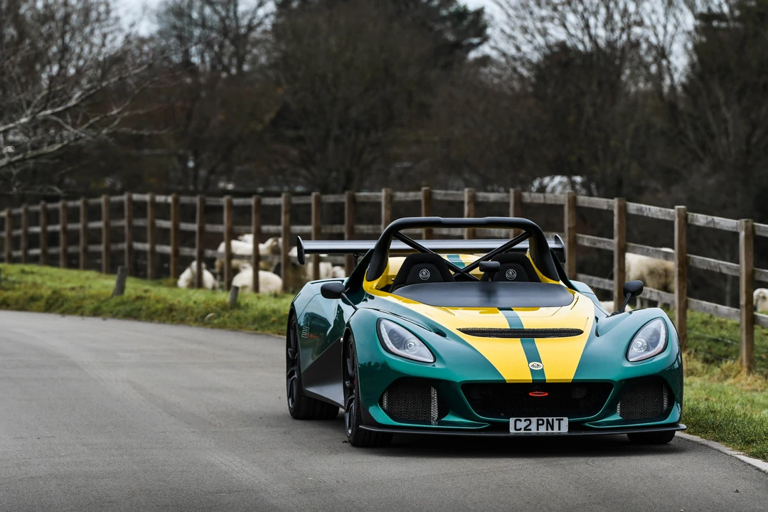 2018 Lotus 3-Eleven - Image 16 of 31
