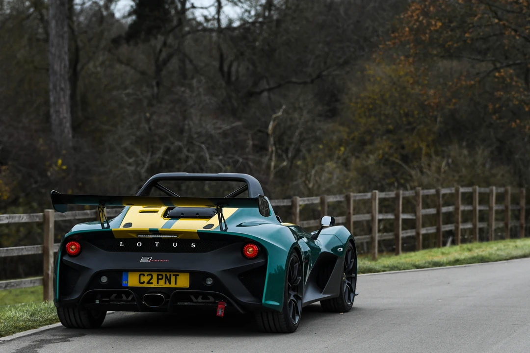 2018 Lotus 3-Eleven - Image 28 of 31