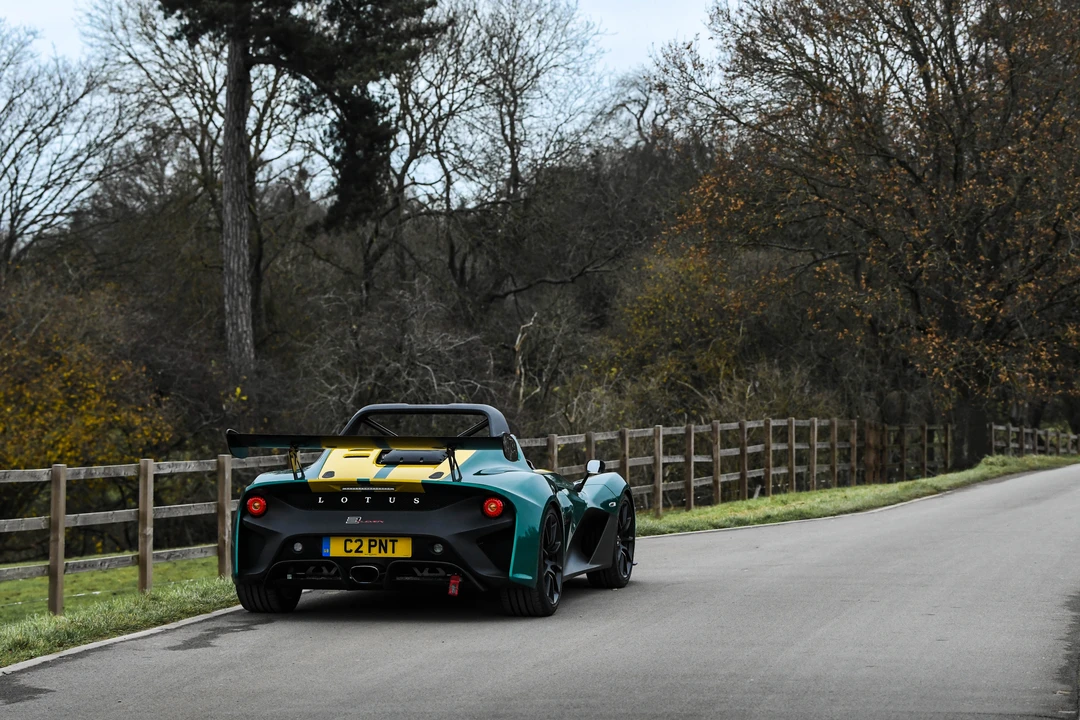 2018 Lotus 3-Eleven - Image 29 of 31