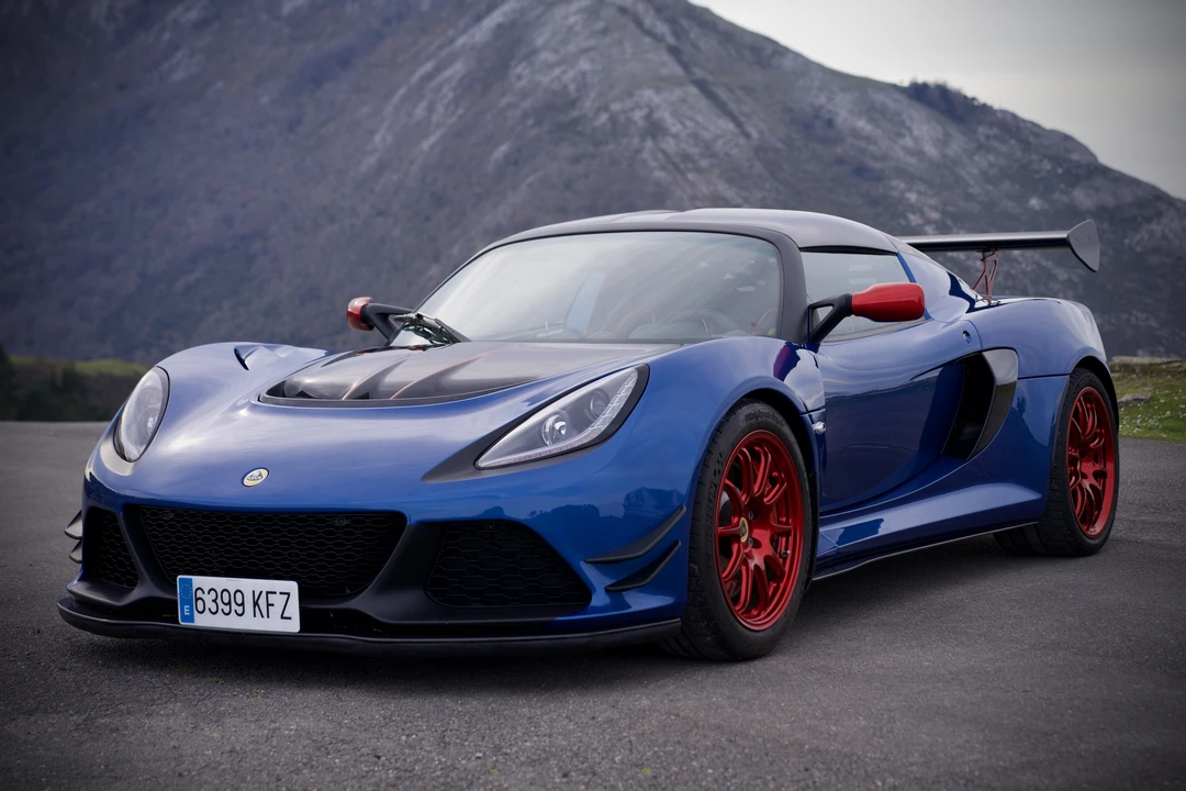 2018 Lotus Exige Series 3 - Image 2 of 31