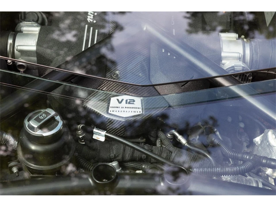 2018 Lamborghini Aventador S LP740-4 - Image 28 of 31