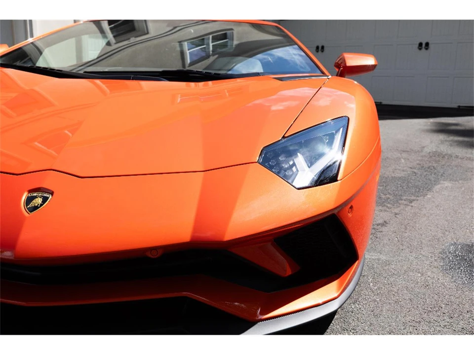 2018 Lamborghini Aventador S LP740-4 - Image 8 of 31