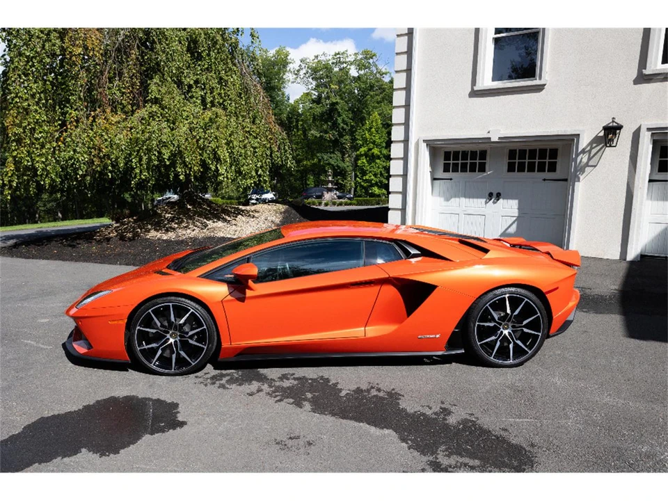 2018 Lamborghini Aventador S LP740-4 - Image 2 of 31