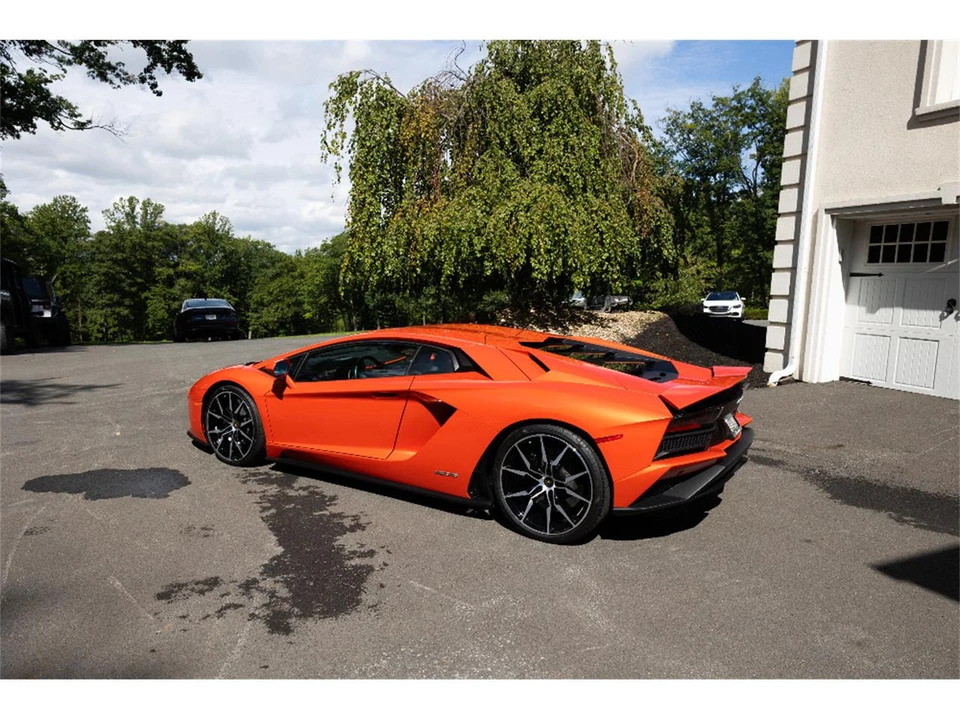 2018 Lamborghini Aventador S LP740-4 - Image 3 of 31