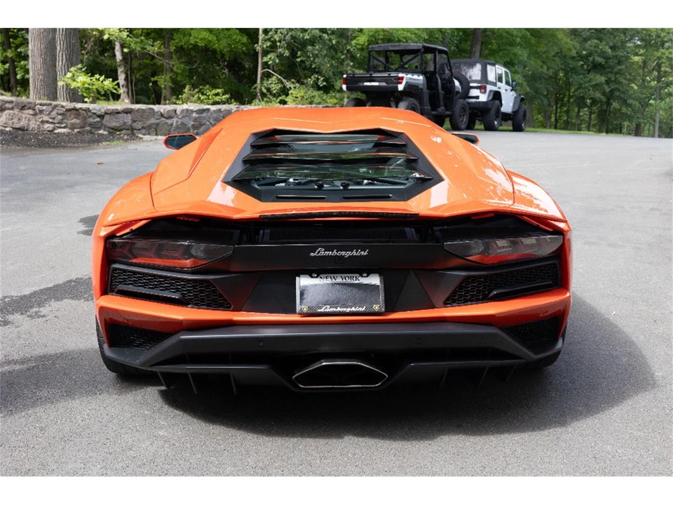 2018 Lamborghini Aventador S LP740-4 - Image 24 of 31