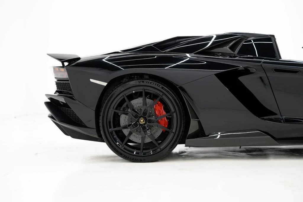 2018 Lamborghini Aventador S LP740-4 - Image 9 of 21