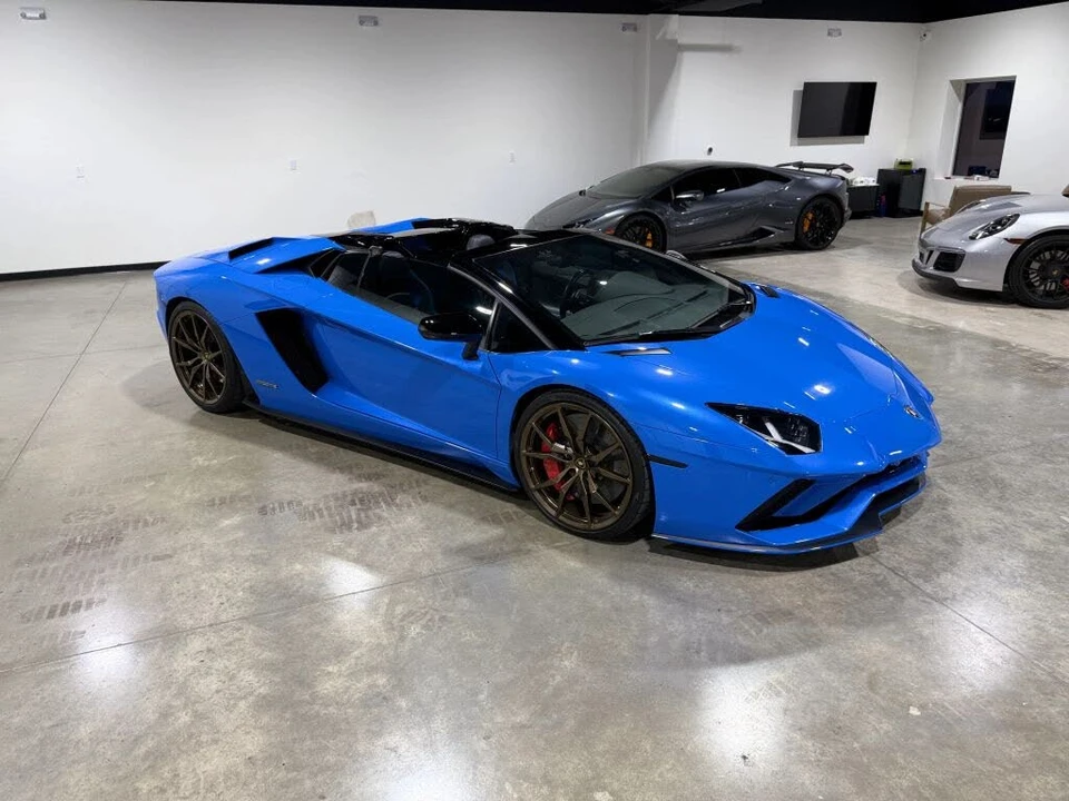 2018 Lamborghini Aventador S LP740-4 - Image 7 of 31