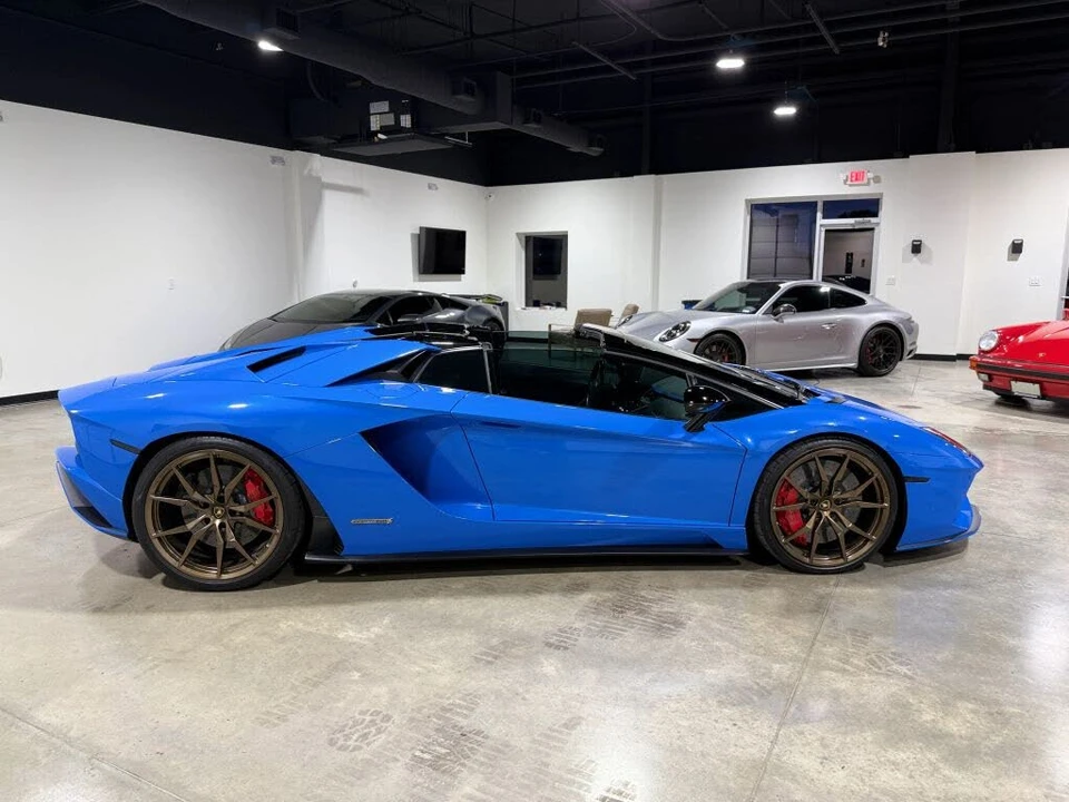 2018 Lamborghini Aventador S LP740-4 - Image 6 of 31