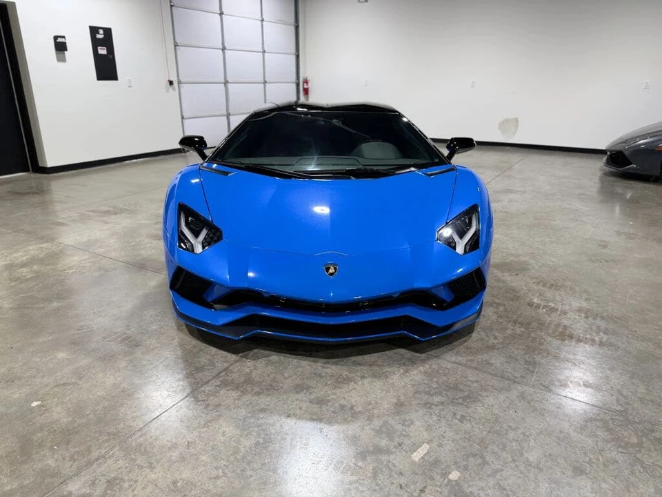 2018 Lamborghini Aventador S LP740-4 - Image 29 of 31