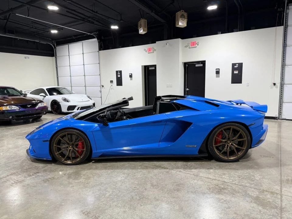 2018 Lamborghini Aventador S LP740-4 - Image 14 of 31