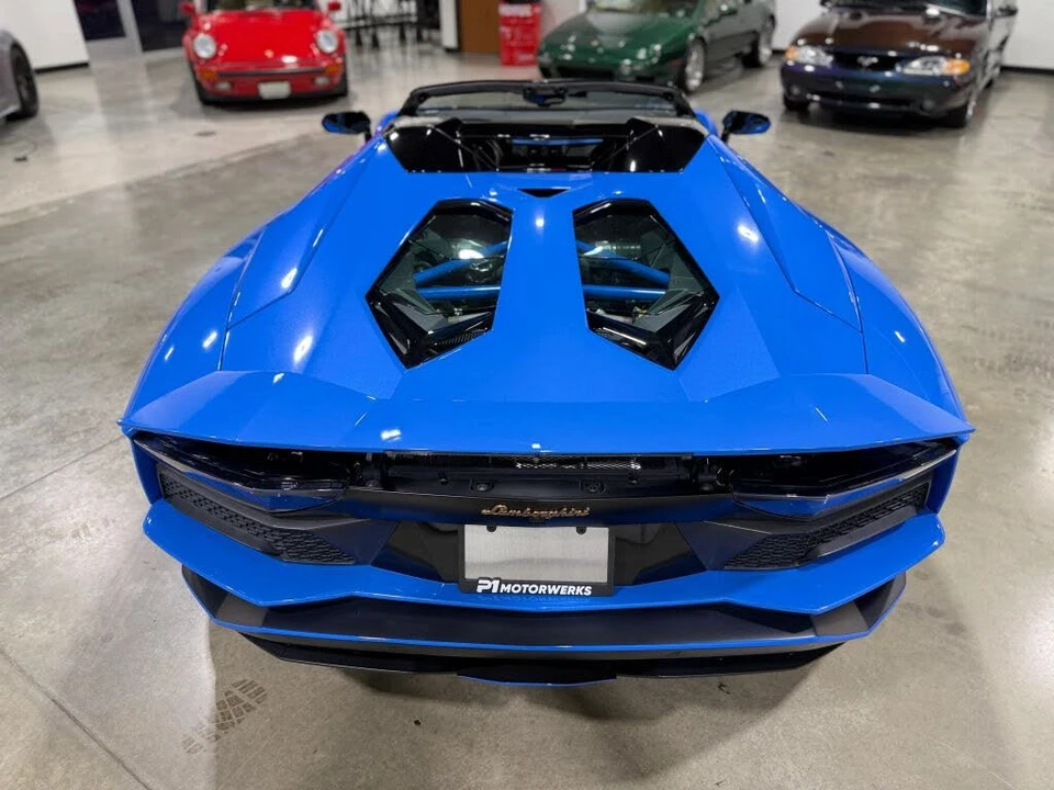2018 Lamborghini Aventador S LP740-4 - Image 16 of 31