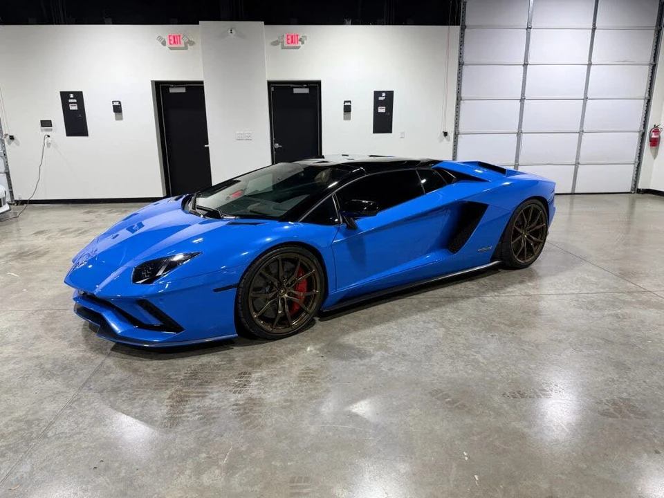 2018 Lamborghini Aventador S LP740-4 - Image 25 of 31