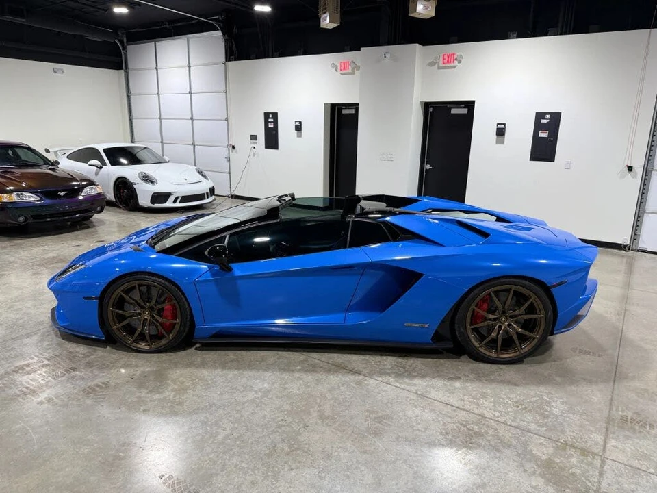 2018 Lamborghini Aventador S LP740-4 - Image 18 of 31