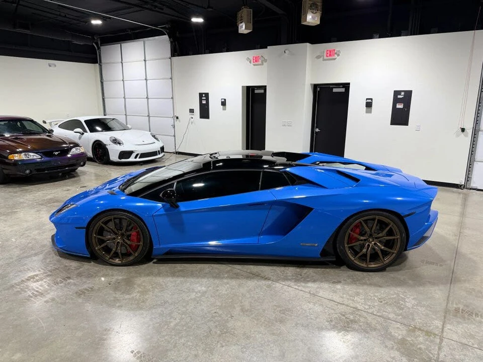 2018 Lamborghini Aventador S LP740-4 - Image 21 of 31