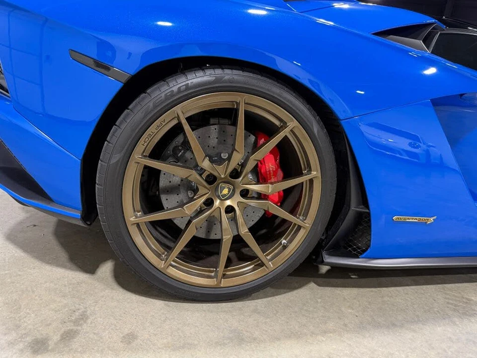 2018 Lamborghini Aventador S LP740-4 - Image 26 of 31