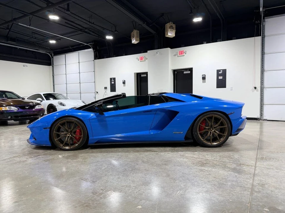 2018 Lamborghini Aventador S LP740-4 - Image 17 of 31