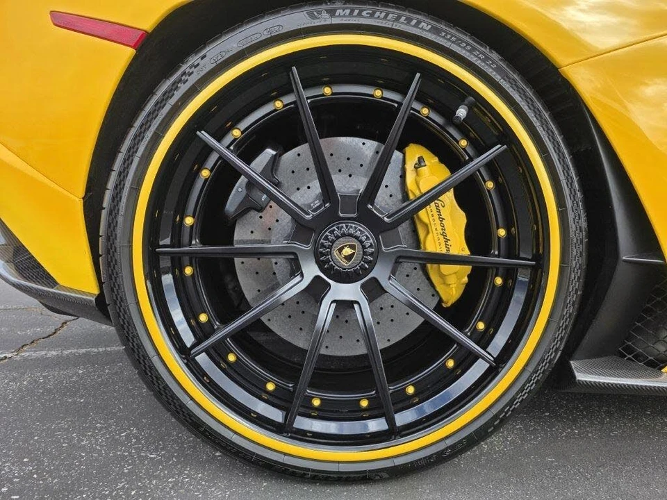 2018 Lamborghini Aventador S LP740-4 - Image 29 of 31