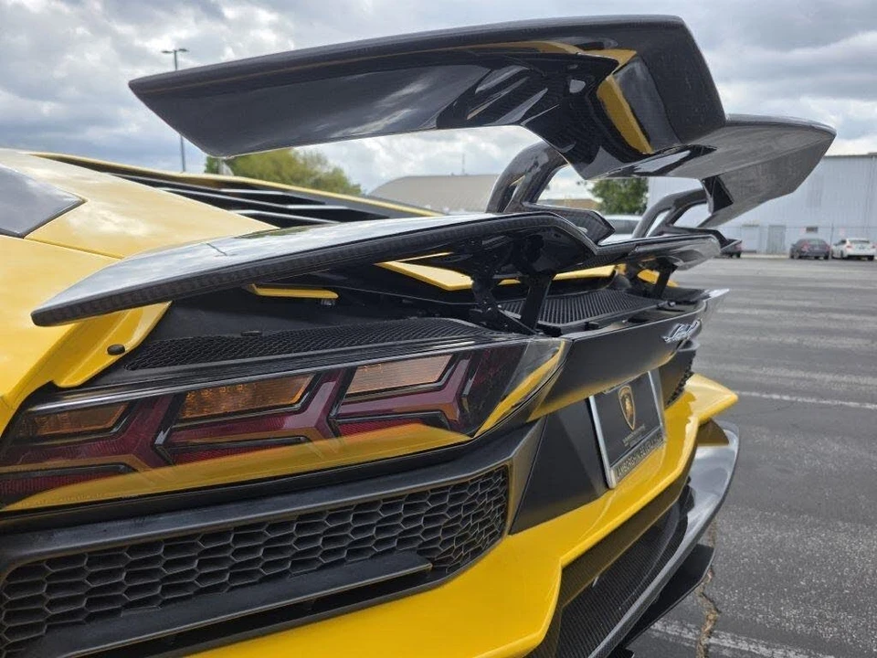 2018 Lamborghini Aventador S LP740-4 - Image 13 of 31