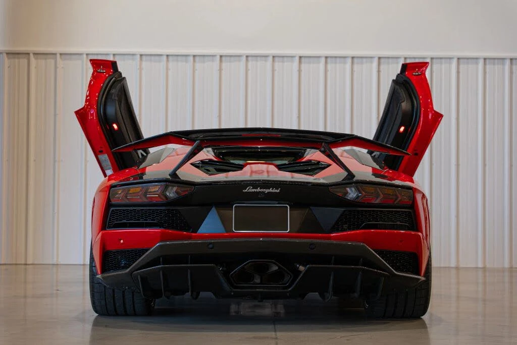 2018 Lamborghini Aventador S LP740-4 - Image 26 of 31