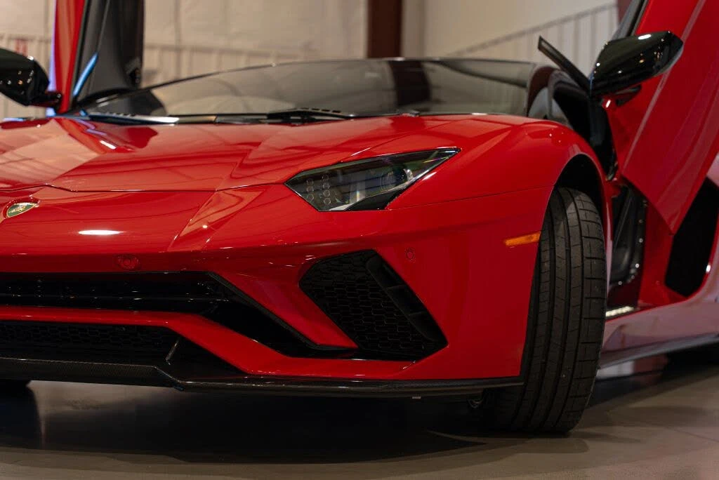 2018 Lamborghini Aventador S LP740-4 - Image 8 of 31