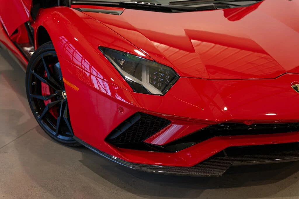 2018 Lamborghini Aventador S LP740-4 - Image 3 of 31