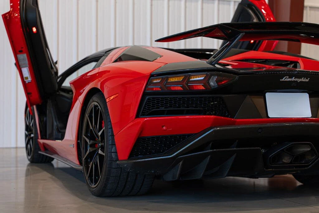 2018 Lamborghini Aventador S LP740-4 - Image 27 of 31