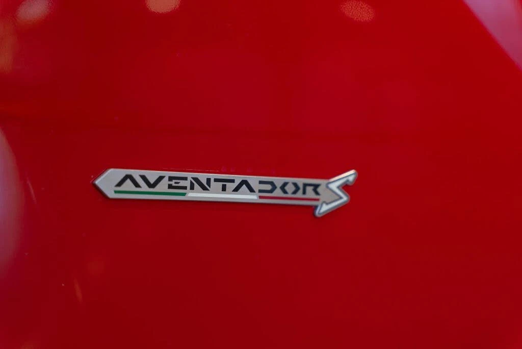 2018 Lamborghini Aventador S LP740-4 - Image 13 of 31