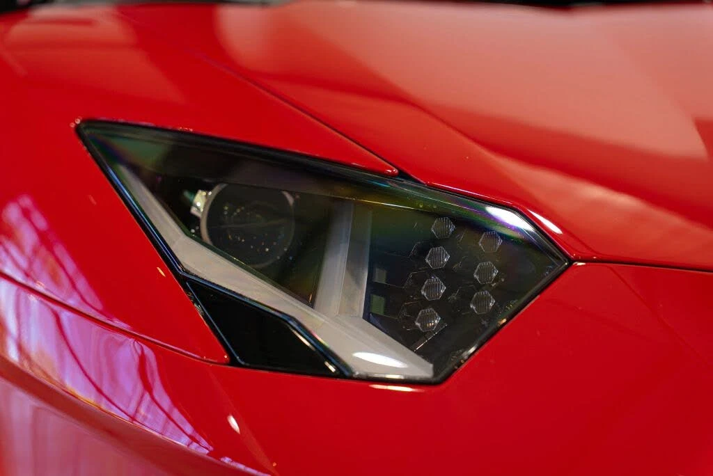2018 Lamborghini Aventador S LP740-4 - Image 4 of 31