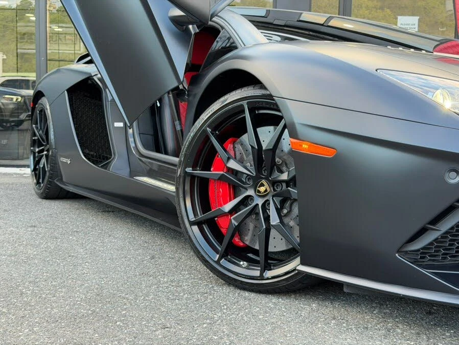 2018 Lamborghini Aventador S LP740-4 - Image 5 of 31