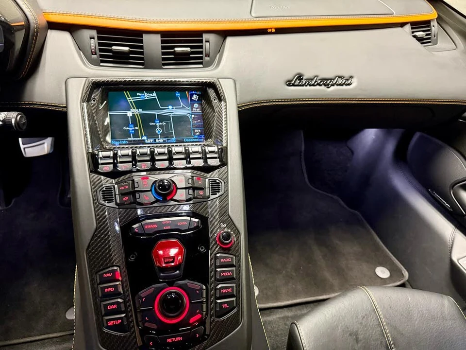 2018 Lamborghini Aventador S LP740-4 - Image 23 of 31