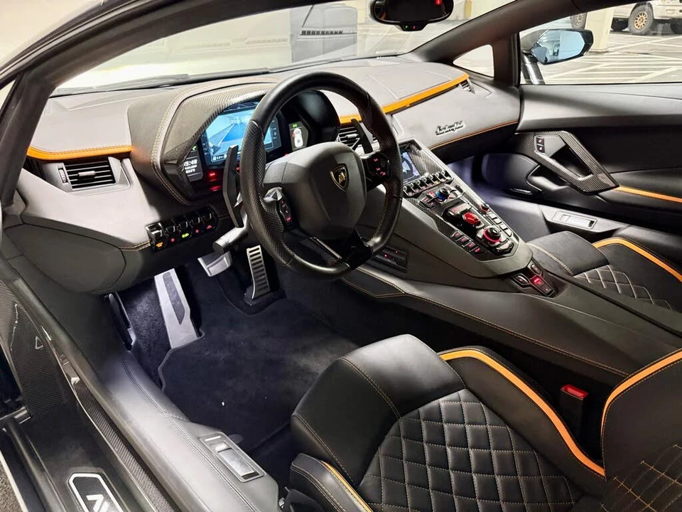2018 Lamborghini Aventador S LP740-4 - Image 16 of 31