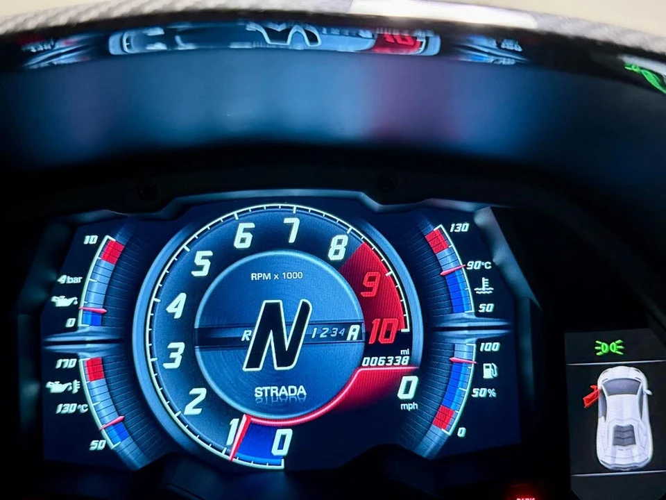 2018 Lamborghini Aventador S LP740-4 - Image 22 of 31